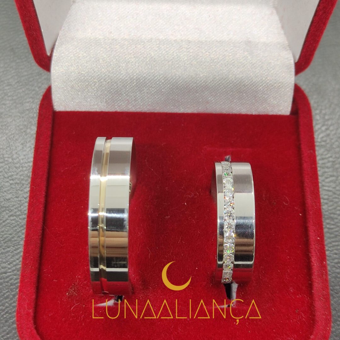Aliança reta com filete de ouro e cravejada aço inox 6.0mm